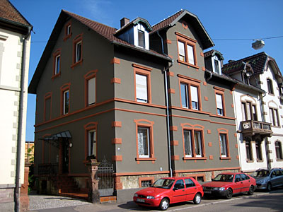 Strassenfassade, Mehrfamilienhaus, Hauptstrasse, Bühl