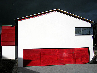 Strassenfassade mit Garageneinfahrt, Einfamilienhaus, Hinterfeldweg, Bühl