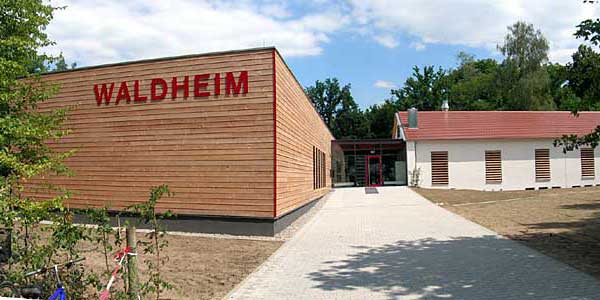 Eingangsfassade, Waldheim, Gustav-Jacob-Hütte, Karlsruhe